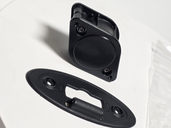 Ответная часть замка левая замка KVM1191A Unox cheftop / bakertop