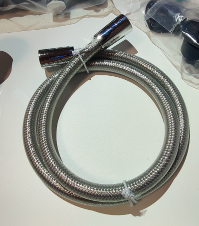 Душирующее устройство с гибким изливом и краном Код R 0102010206 MONOLITH Италия