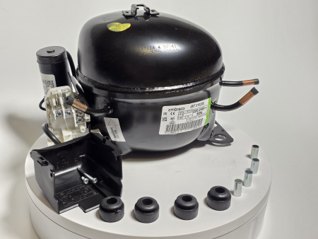 Компрессор EMT6152GK R404A Embraco 449Вт MBP