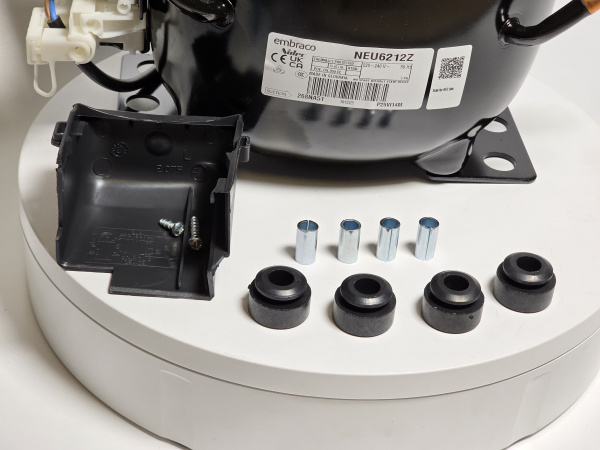 Компрессор NEU 6212Z R134a Embraco 1430Вт MBP / HBP код 268NA51M1AJ