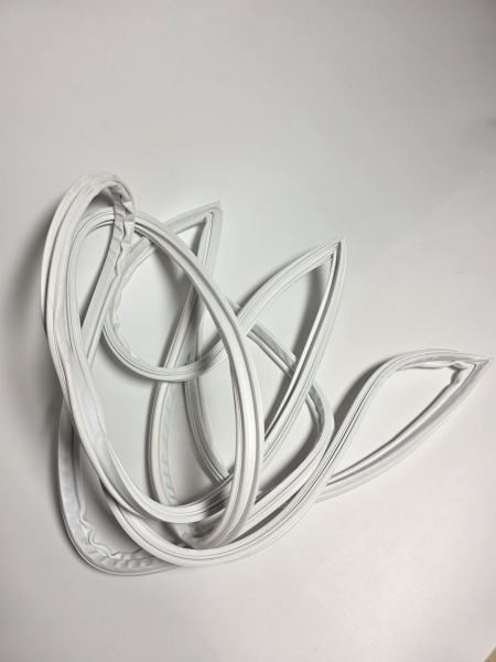 Уплотнитель ШХ Polair DM104 код 2935052d размер 1647х563мм цвет белый