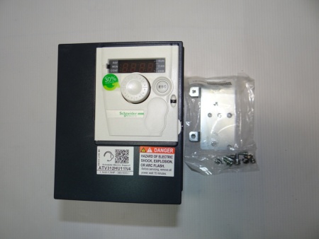 Преобразователь частоты Schneider ATV 312 1,1 КВТ 500В 3Ф (10113110/011018/0141701/027, ИНДОНЕЗИЯ )