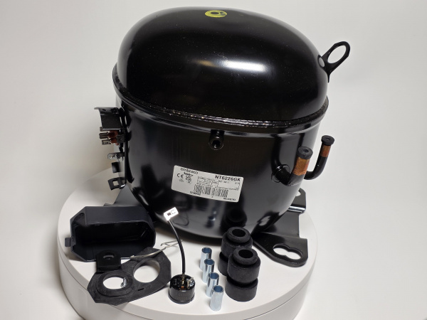 Компрессор NT 6226GK R404a Embraco 3252Вт MBP код 923BA0204AF