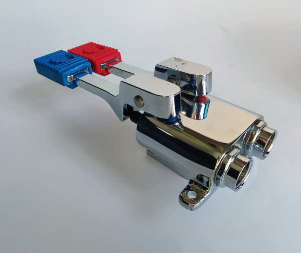 Педальный смеситель MONOLITH ITALY код ERMES003 (2 педали), холодная и горячая вода G1/2