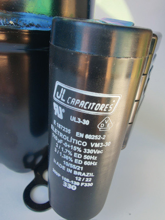 Компрессор AE4440Z-FZ1A (R404A) код AE-1278-E (Tecumseh)