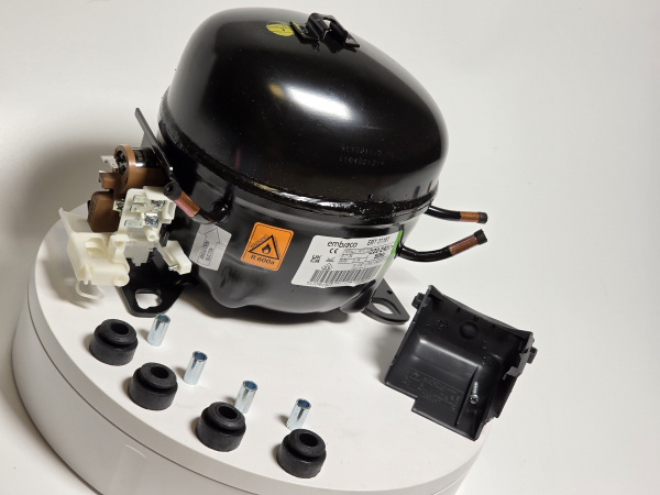 Компрессор EMY 3118Y R600 Embraco 212Вт LBP