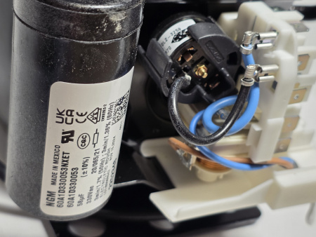 Компрессор NEU 6212Z R134a Embraco 1430Вт MBP / HBP код 268NA51M1AJ