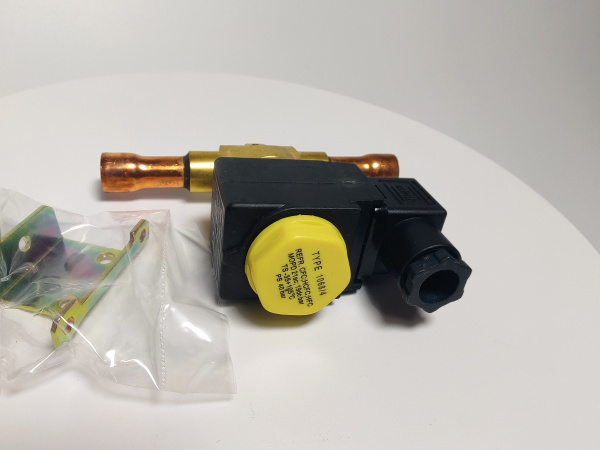 Соленоидный вентиль клапан SV1068/4S 1/2 (пайка) с катушкой FavorCool