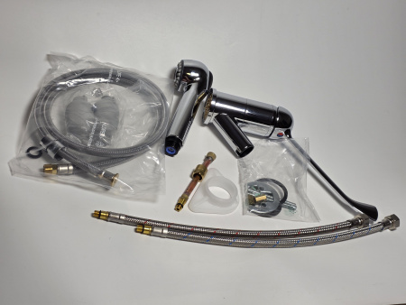 Смеситель Monolith R0201020206 с выдвижным краном Italy