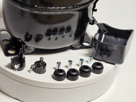 Компрессор NEU 6220U R290 Embraco 1317Вт MBP код 863MA5190AF