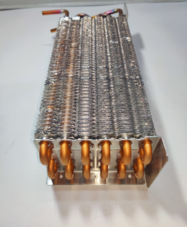 Батарея испарителя CM110, CM114 POLAIR код 2903015d (4х6х300,квадр.)