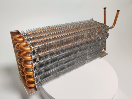 Батарея испарителя CM110, CM114 POLAIR код 2903015d (4х6х300,квадр.)