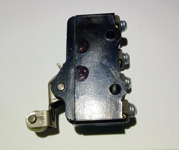 Микропереключатель МП-1107 исп.1