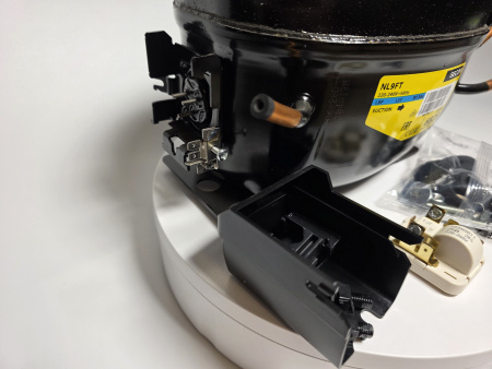 Компрессор NL9FT R134a 219Вт LBP SECOP код 105G6828