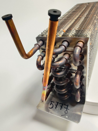 Батарея испарителя CM110, CM114 POLAIR код 2903015d (4х6х300,квадр.)